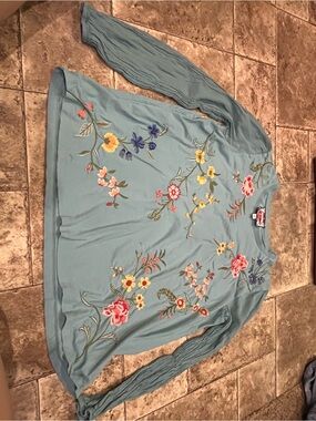 Johnny Was Blue Embroidered Floral Long Sleeve Tee Shirt Top Size L Large Boho